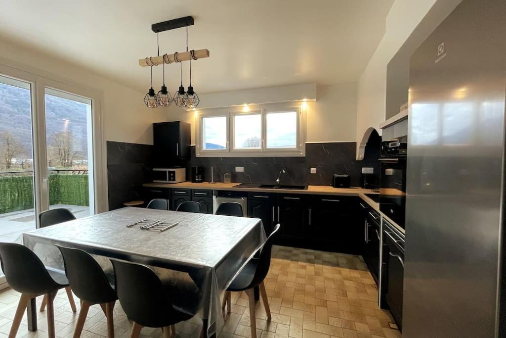 Apartment Maison 4 *